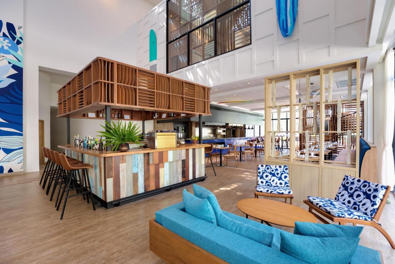 Outrigger Surin Beach Resort - Sha Extra Plus المظهر الخارجي الصورة The interior of the hotel